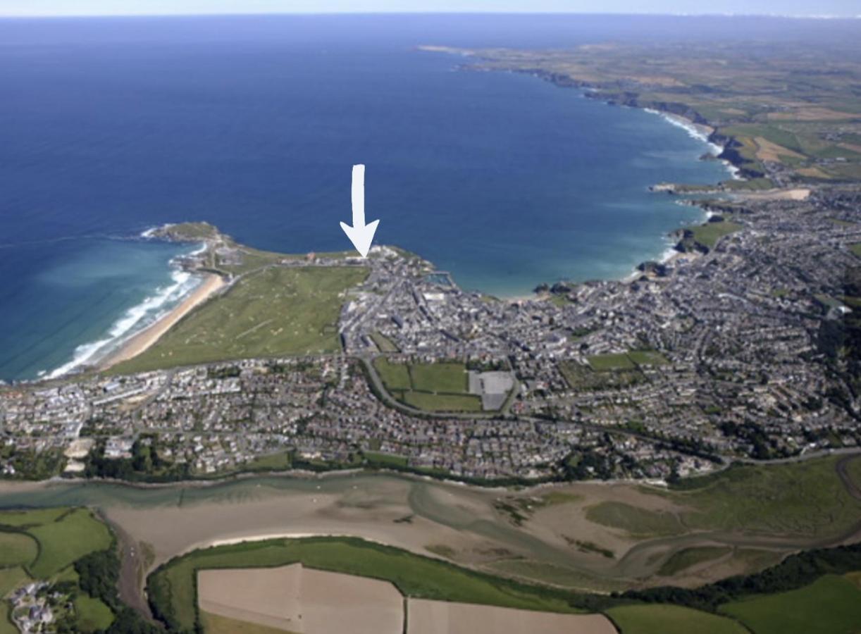 Apartment 100M From Fistral Beach- Underground Parking-Surf Shower & Locker- Sleeps 6 New Quay Exterior foto